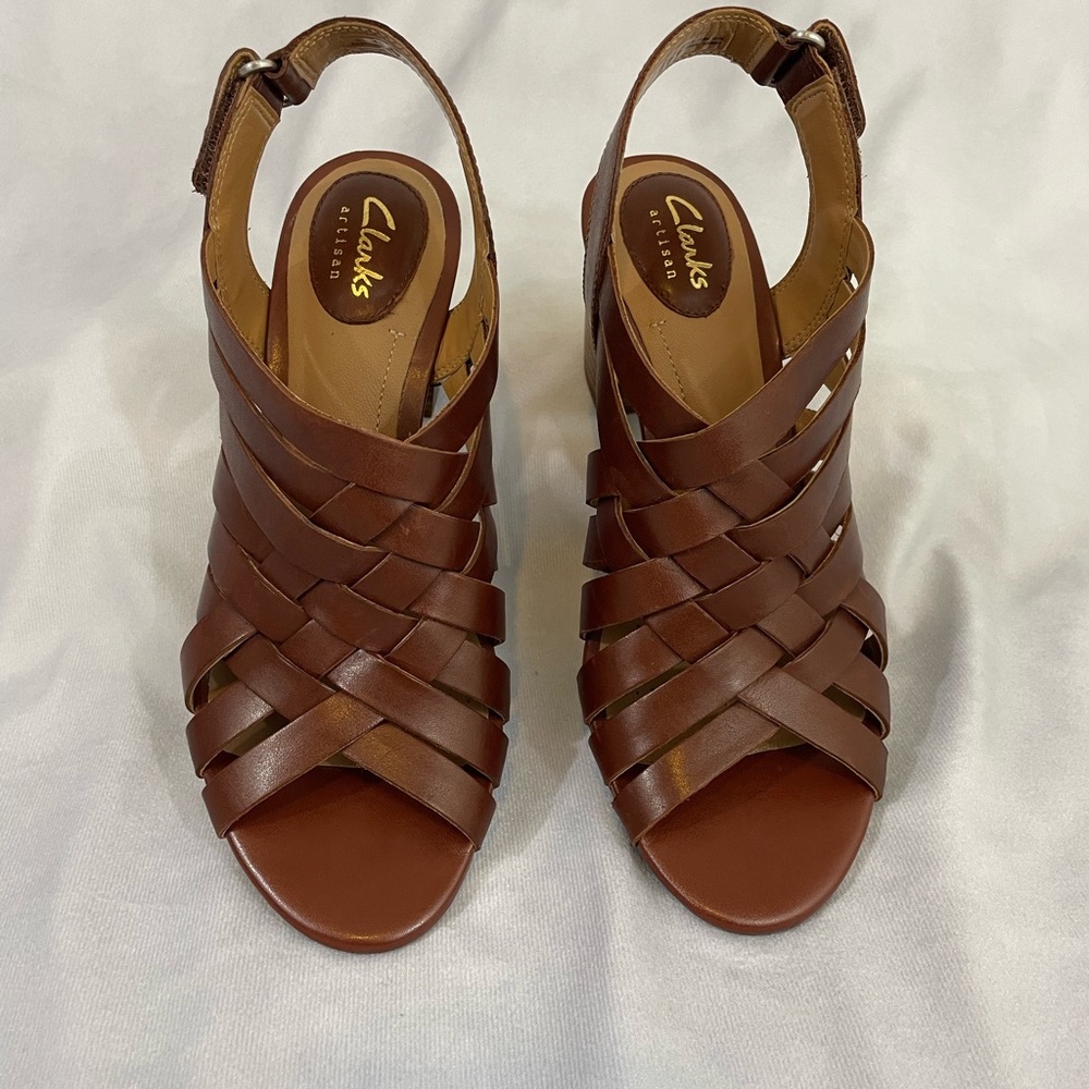 Clarks Women's Brown Strappy Sandals
